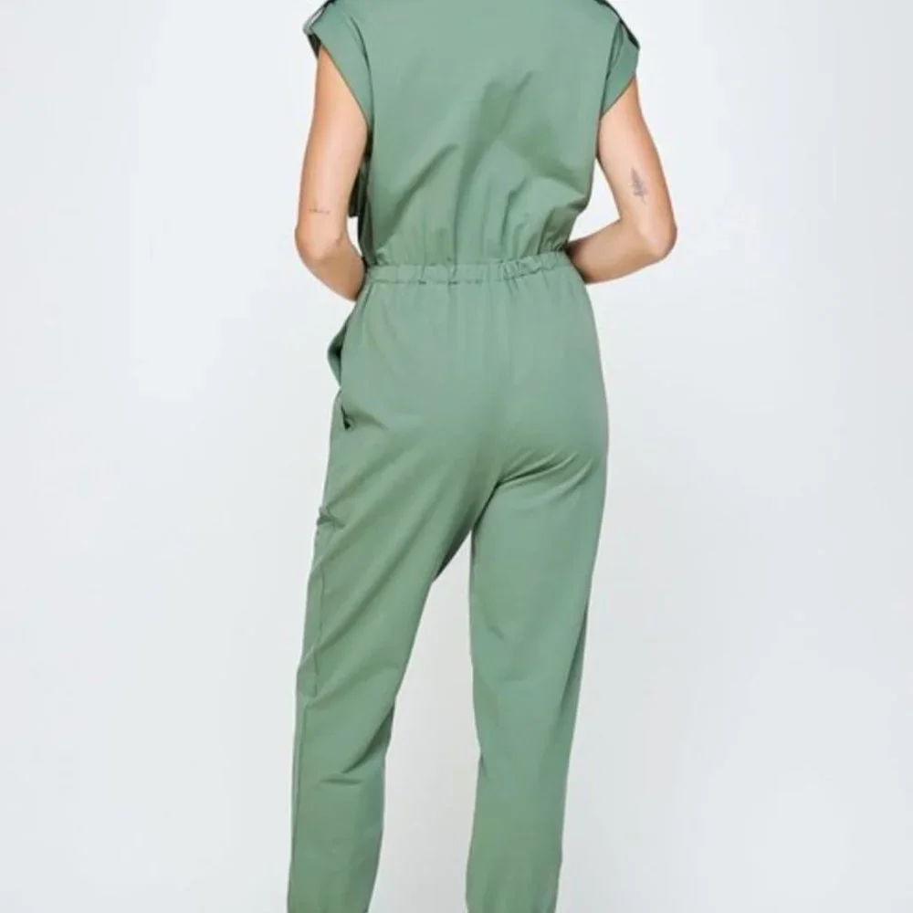 Women's Heather Grey One-Piece – Cinched Waist Jumpsuit with Folded Sleeves - Picture 3 of 9